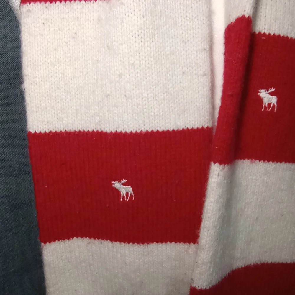 Abercrombie & Fitch Winter Christmas Holidays Striped Red White Scarf 60